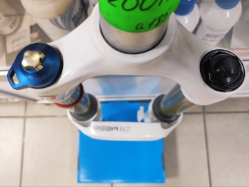 Вилка 26 Rock Shox Reba RLT Б/У