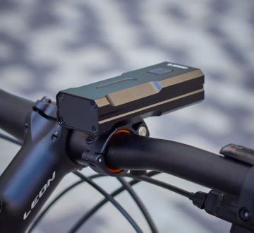 Велосипедна фара ONRIDE Lumio 600 Лм