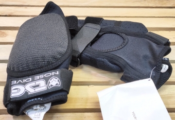 Защита локтя TSG Elbowguard Nose Dive Timo