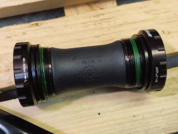 Шатуны FSA Comet + каретка BB7000 + 2 звезды